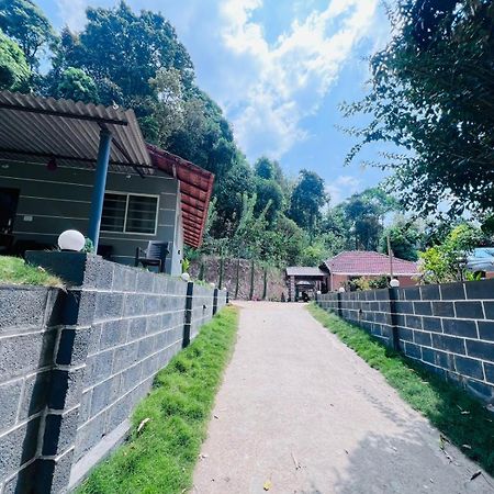 Darshan'S Home Stay マディケーリ エクステリア 写真