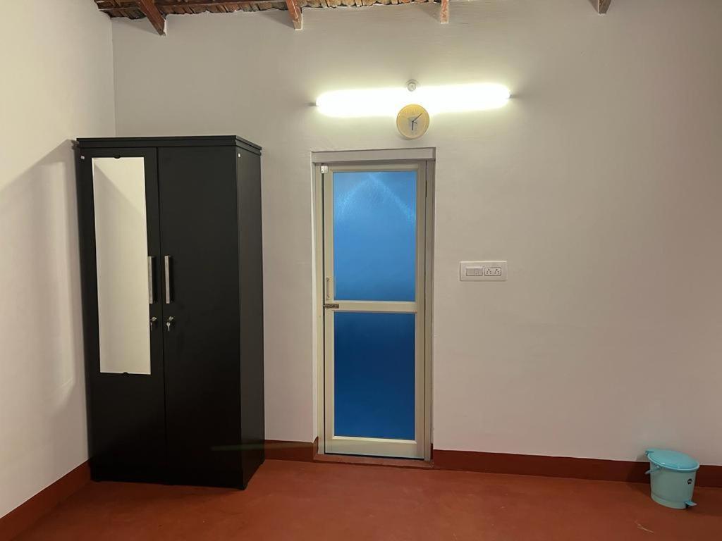 Darshan'S Home Stay マディケーリ エクステリア 写真