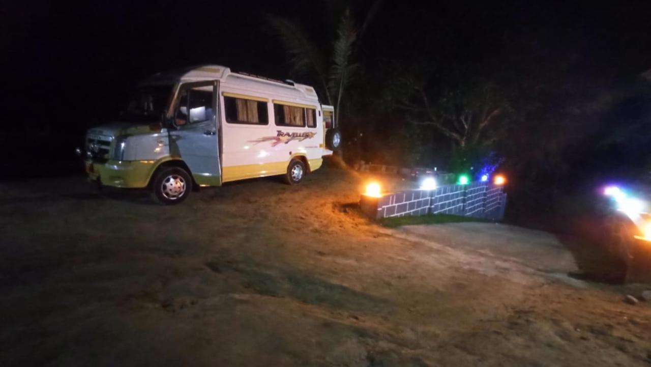 Darshan'S Home Stay マディケーリ エクステリア 写真