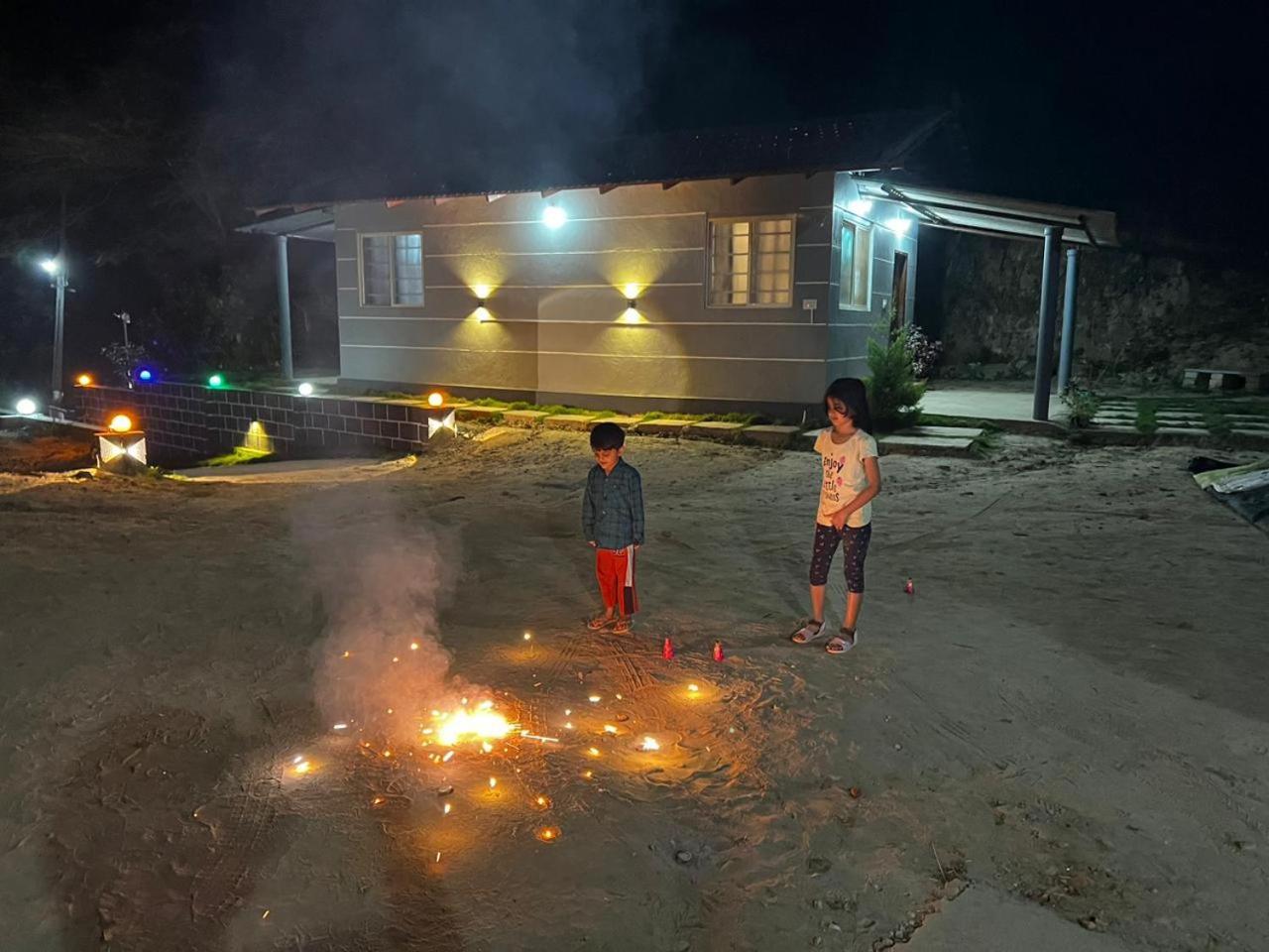 Darshan'S Home Stay マディケーリ エクステリア 写真